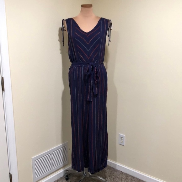 Francesca’s Collection Davina Wide Leg Jumpsuit Size Medium Navy Blue Striped - Picture 2 of 10